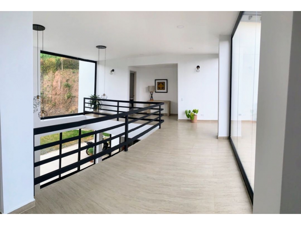 Linda casa en Loma del Escobero parte alta (*) — foto 4