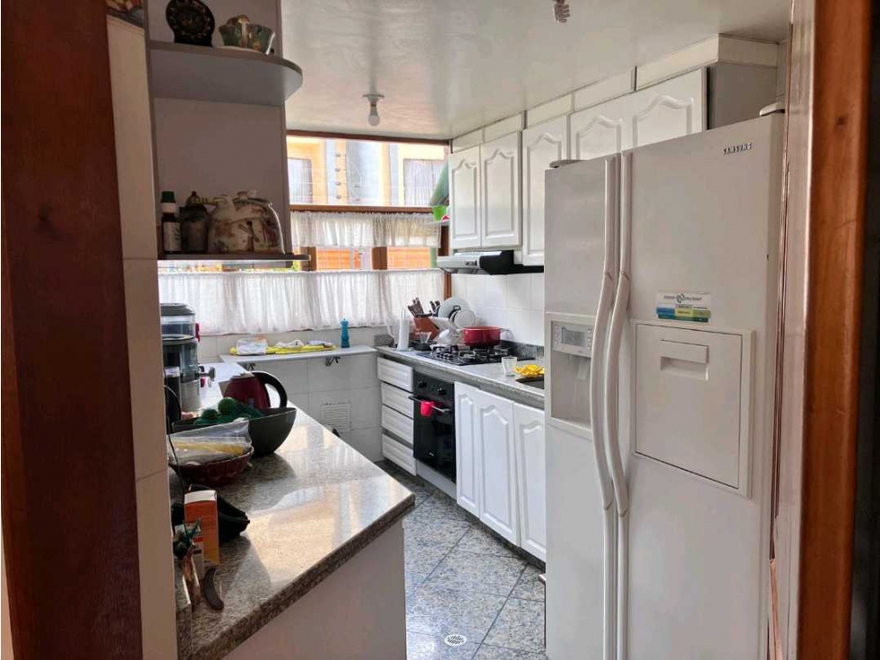 LINDA CASA REMODELADA EN VENTA EN ALTO DE PINOS DE 4 NIVELES — foto 5