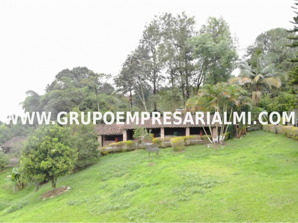 LINDA CASA EN VENTA - SECTOR LOMA EL CHOCHO COD: 28930