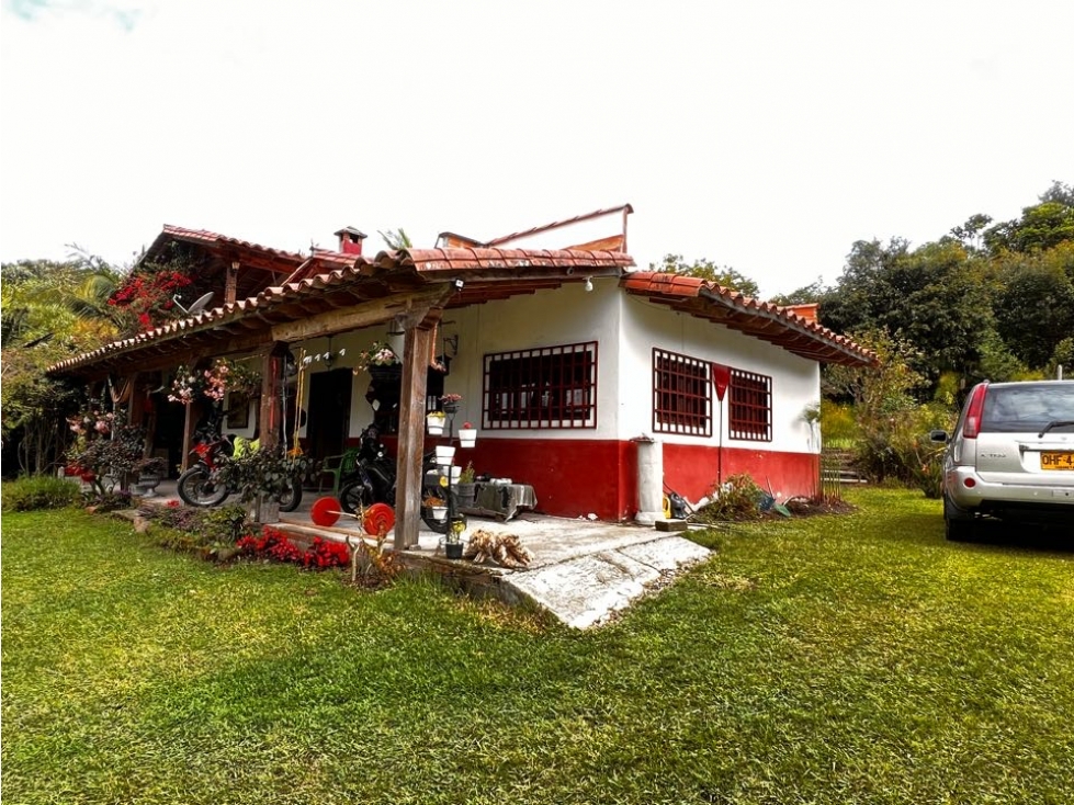 LINDA CASA FINCA CAMPESTRE EN VENTA CON BUENA VISTA Y UBICACIÓN