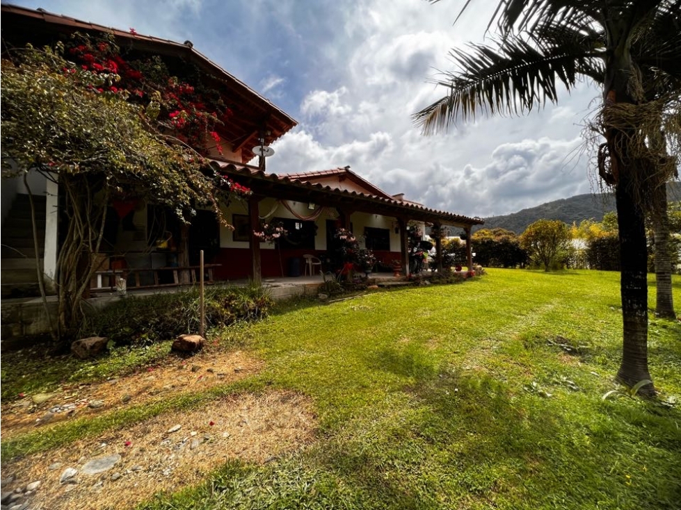 LINDA CASA FINCA CAMPESTRE EN VENTA CON BUENA VISTA Y UBICACIÓN — foto 2