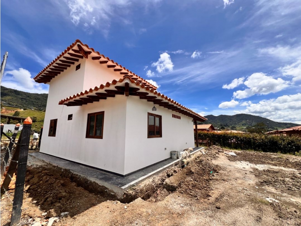LINDA CASA FINCA CON ESCRITURAS EN PROINDIVISO EN VENTA EL CARMEN VIB. — foto 2