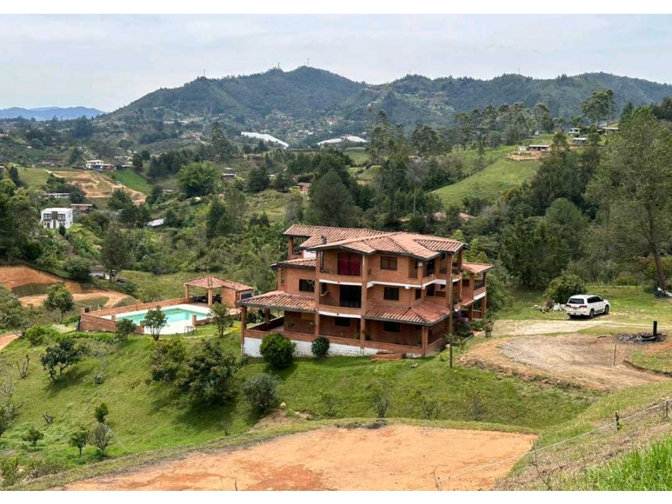 LINDA CASA FINCA DE OPORTUNIDAD EN VENTA EN GUARNE ANT. - Oportunidad. — foto 2
