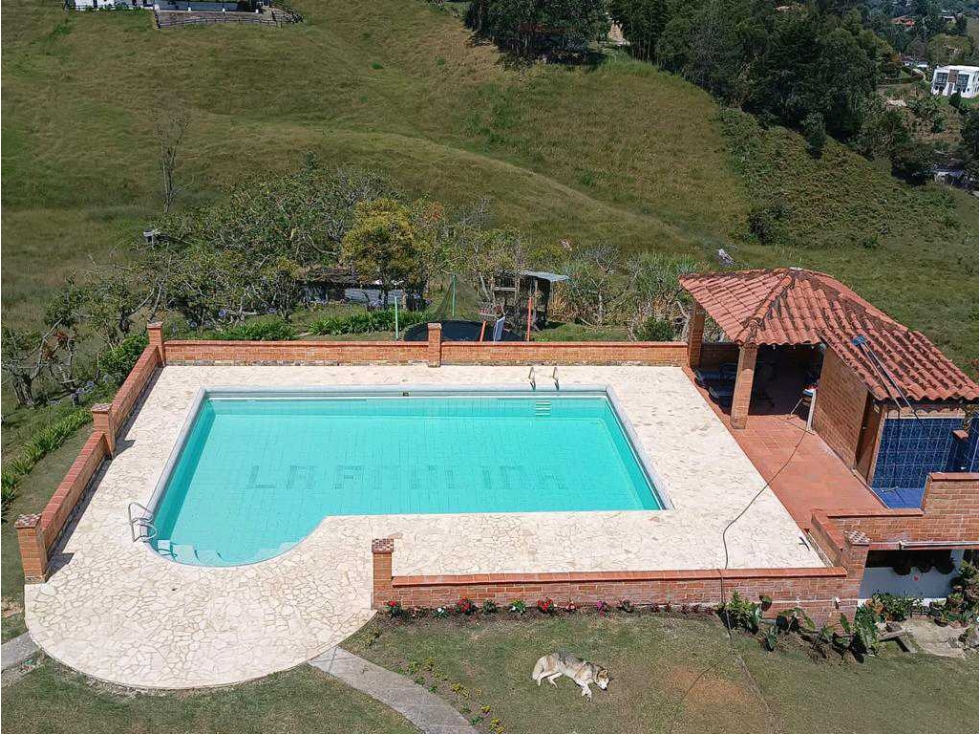 LINDA CASA FINCA DE OPORTUNIDAD EN VENTA EN GUARNE ANT. - Oportunidad. — foto 6