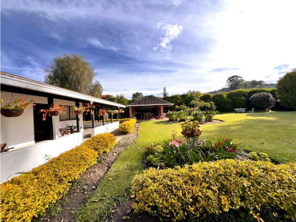 LINDA CASA FINCA EN VENTA EN LA VEREDA CABECERAS -LLANOGRANDE RIONEGRO — foto 4
