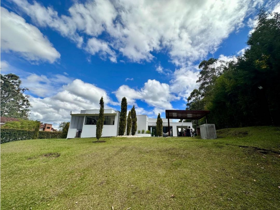 Linda Casa Finca Frente Hospital San Vicente Fundación Rionegro — foto 2