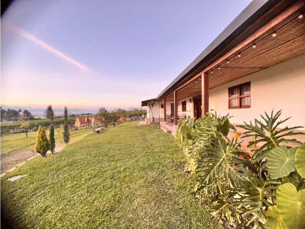LINDA CASA FINCA TRADICIONAL EN REMODELACIÓN EN VENTA EN EL CARMEN VIB
