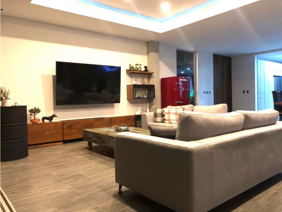 Linda casa moderna en Loma del Escobero Alto (*) — foto 6