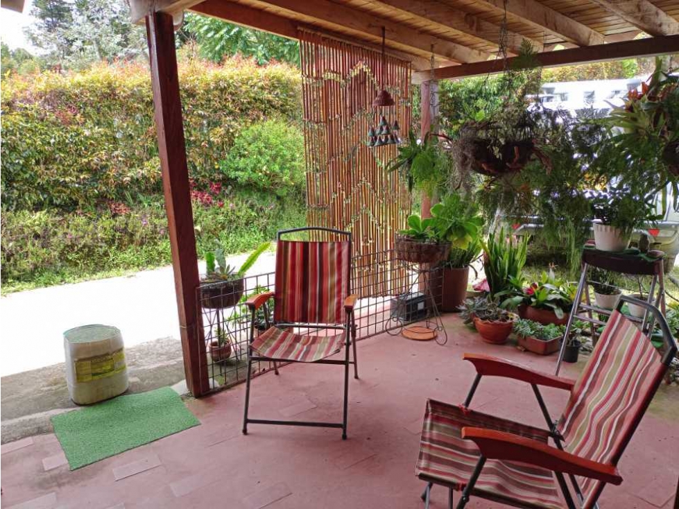 LINDA FINCA EN VENTA CON BUENA TIERRA Y PRIVACIDAD -SAN VICENTE FERRER — foto 2