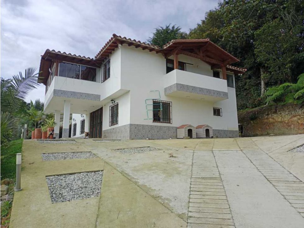 LINDA FINCA EN VENTA EN LA VEREDA SAMARÍA DEL CARMEN DE VÍBORAL ANT.