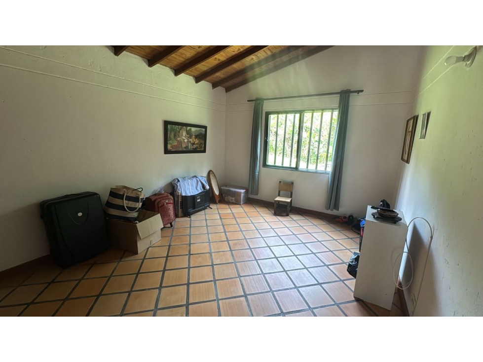 ENCANTADORA FINCA EN VENTA GUARNE CERCA A LA AUTOPISTA — foto 4