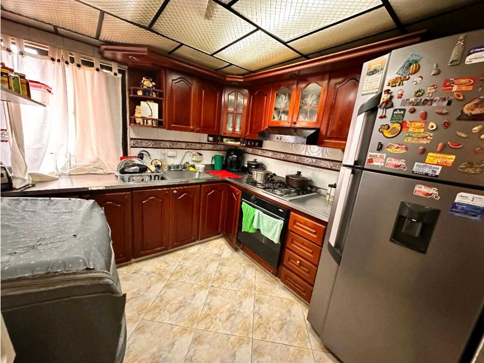 SE VENDE LINDO APARTAMENTO EN EL TRICENTENARIO CERCA AL METRO — foto 6