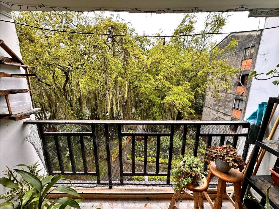 SE VENDE LINDO APARTAMENTO EN EL TRICENTENARIO CERCA AL METRO — foto 3