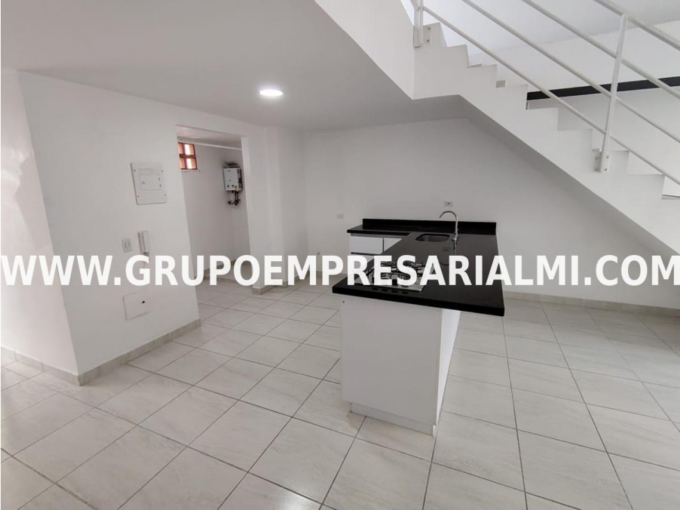 LINDO APARTAMENTO DÚPLEX EN ARRIENDO - SECTOR LORENA COD: 29177 — foto 4