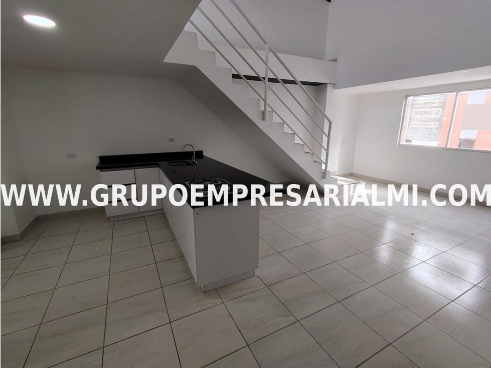 LINDO APARTAMENTO DÚPLEX EN ARRIENDO - SECTOR LORENA COD: 29177 — foto 5