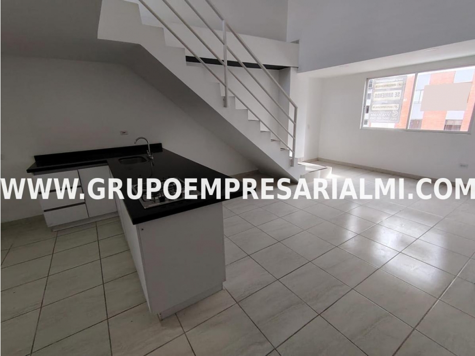 LINDO APARTAMENTO DÚPLEX EN ARRIENDO - SECTOR LORENA COD: 29177 — foto 6