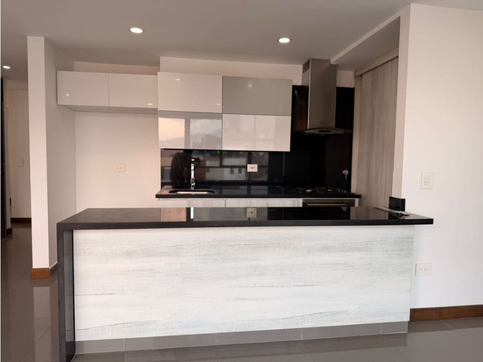 Lindo Apartamento Penthouse Duplex en Laureles — foto 5
