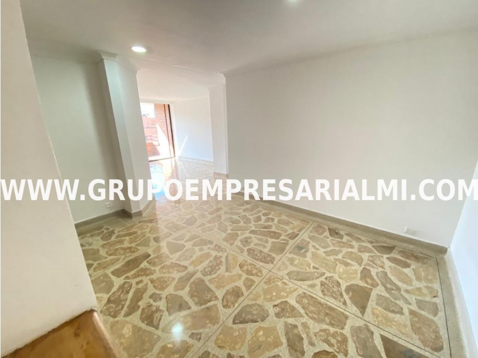 LINDO APARTAMENTO EN ARRIENDO - SECTOR SANTA TERESITA COD: 30613 — foto 4