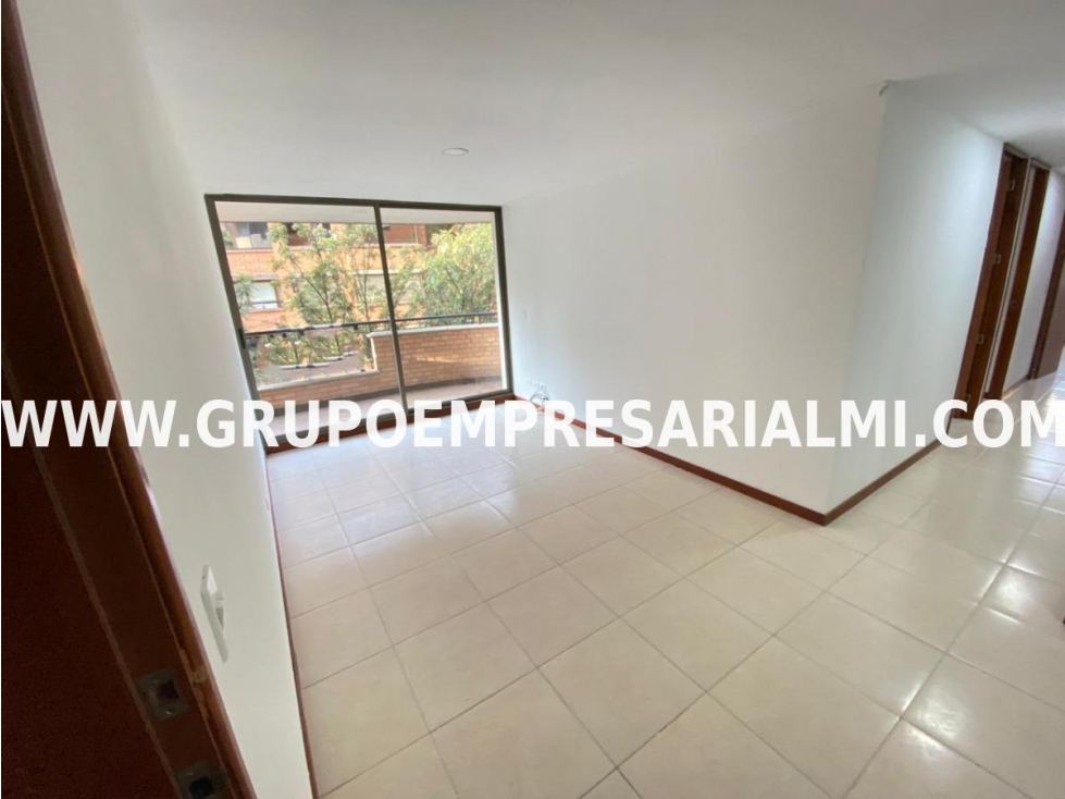 LINDO APARTAMENTO EN ARRIENDO - SECTOR LOS BALSOS COD: 30702