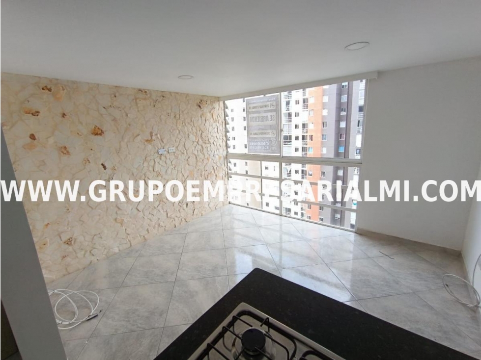 LINDO APARTAMENTO EN ARRIENDO - SECTOR MARÍA AUXILIADORA COD: 30113 — foto 4