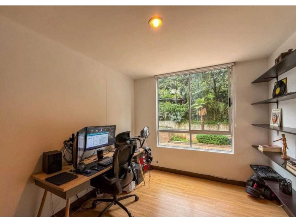 LINDO APARTAMENTO EN ENVIGADO LOMA DEL ESMERALDAL HERMOSOS ACABADOS — foto 3