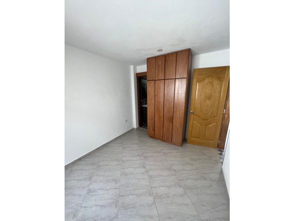LINDO APARTAMENTO EN PRIMER CON GARAJE EN VENTA - EL CARMEN VÍBORAL. — foto 6