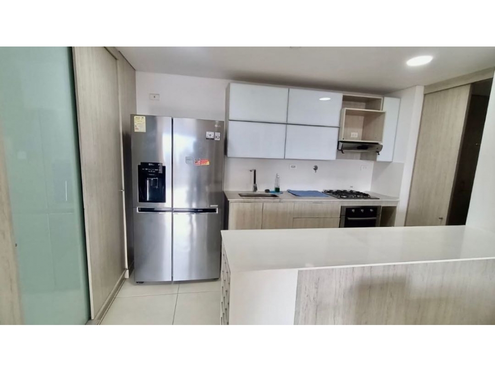 Apartamento en Arriendo Amoblado en el Poblado Castropol — foto 4