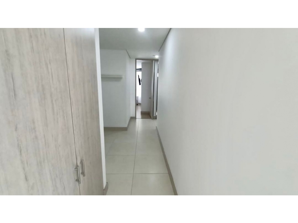 Apartamento en Arriendo Amoblado en el Poblado Castropol — foto 6