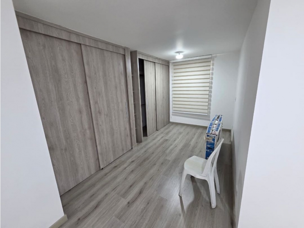 LINDO APARTAMENTO EN SABANETA LOMA AVES MARIAS PISO ALTO HERMOSA VISTA — foto 4