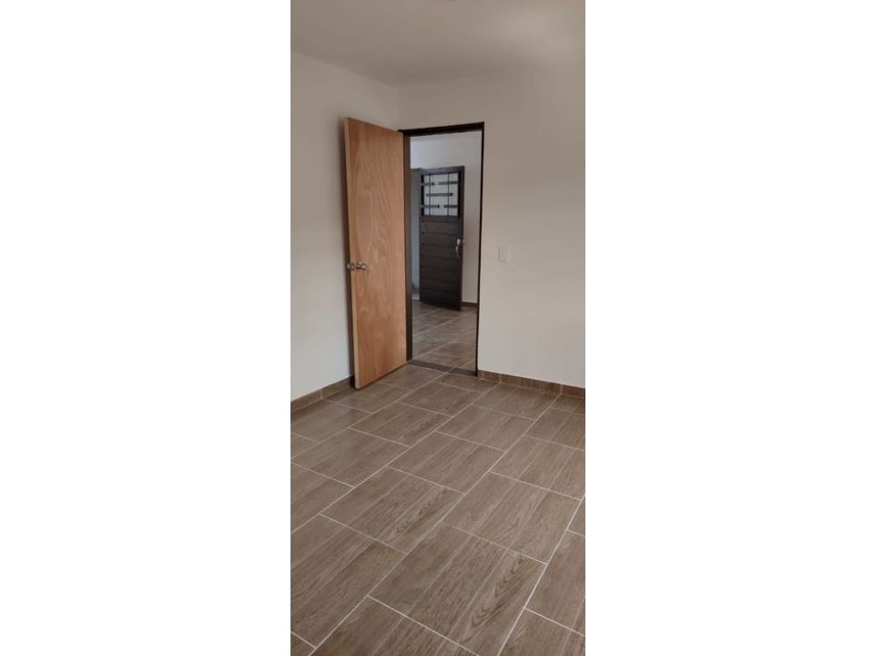 LINDO APARTAMENTO EN SEGUNDO NIVEL EN VENTA - EL CARMEN DE VÍBORAL ANT — foto 2