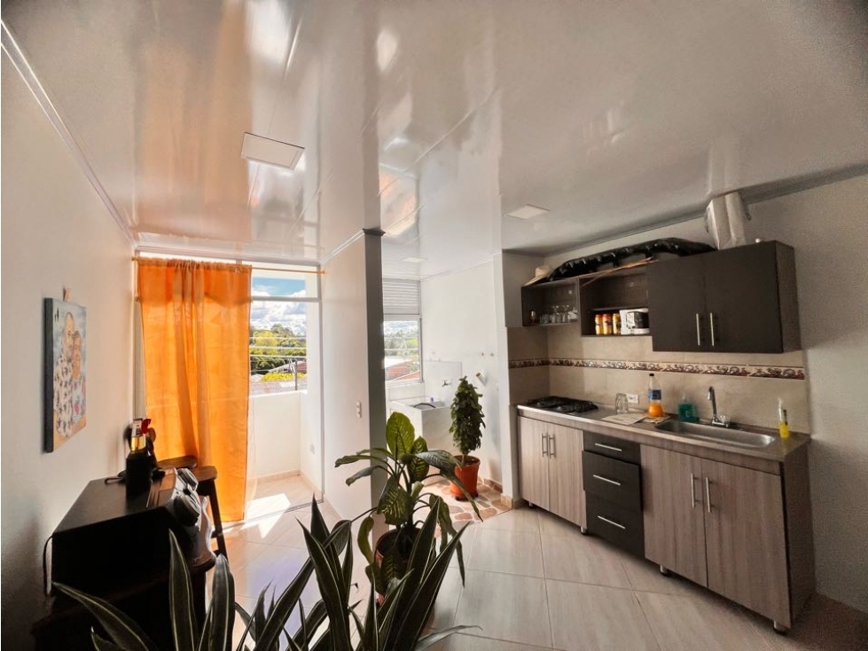 LINDO APARTAMENTO EN TERCER PISO EN VENTA EN UNIDAD CERRADA- SANTUARIO — foto 4