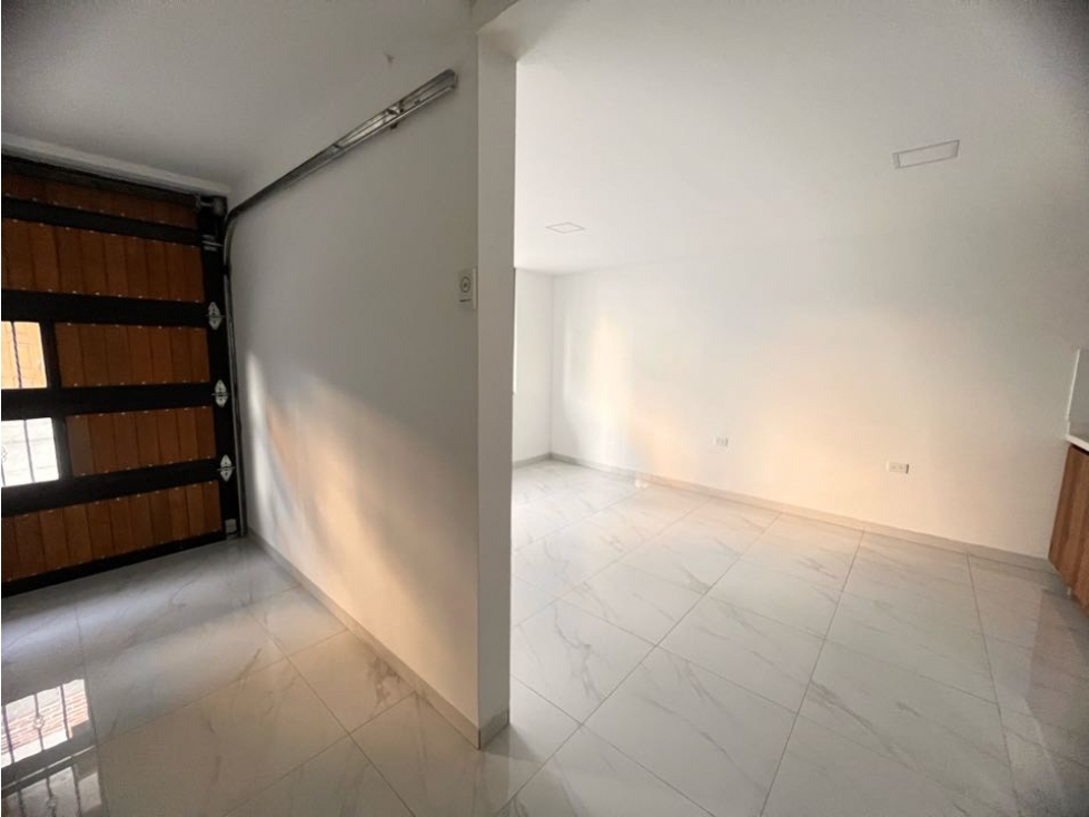 LINDO APARTAMENTO EN VENTA DE PRIMER NIVEL CON GARAJE EN EL CARMEN VIB — foto 4
