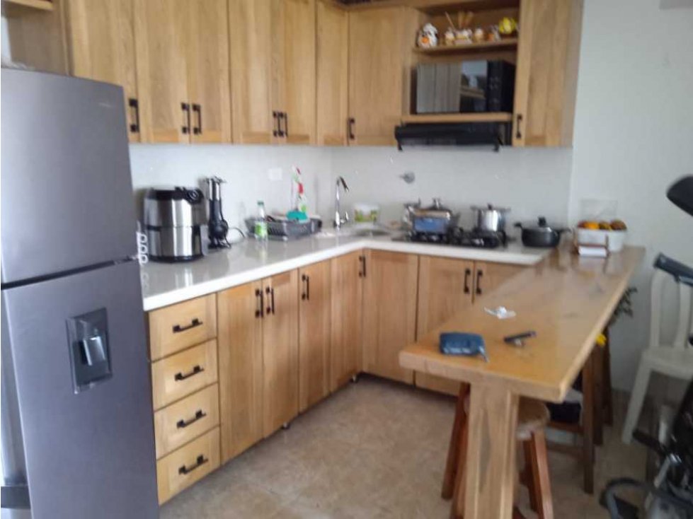 LINDO APARTAMENTO EN VENTA EN PRIMER PISO CON EXCELENTE UBICACIÓN — foto 2