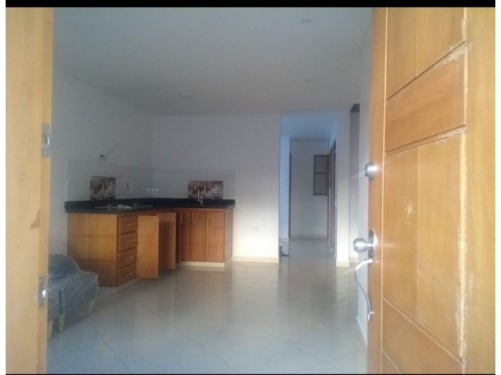 LINDA CASA EN VENTA EN EXCELENTE VECINDARIO EN EL CARMEN DE VIB — foto 2