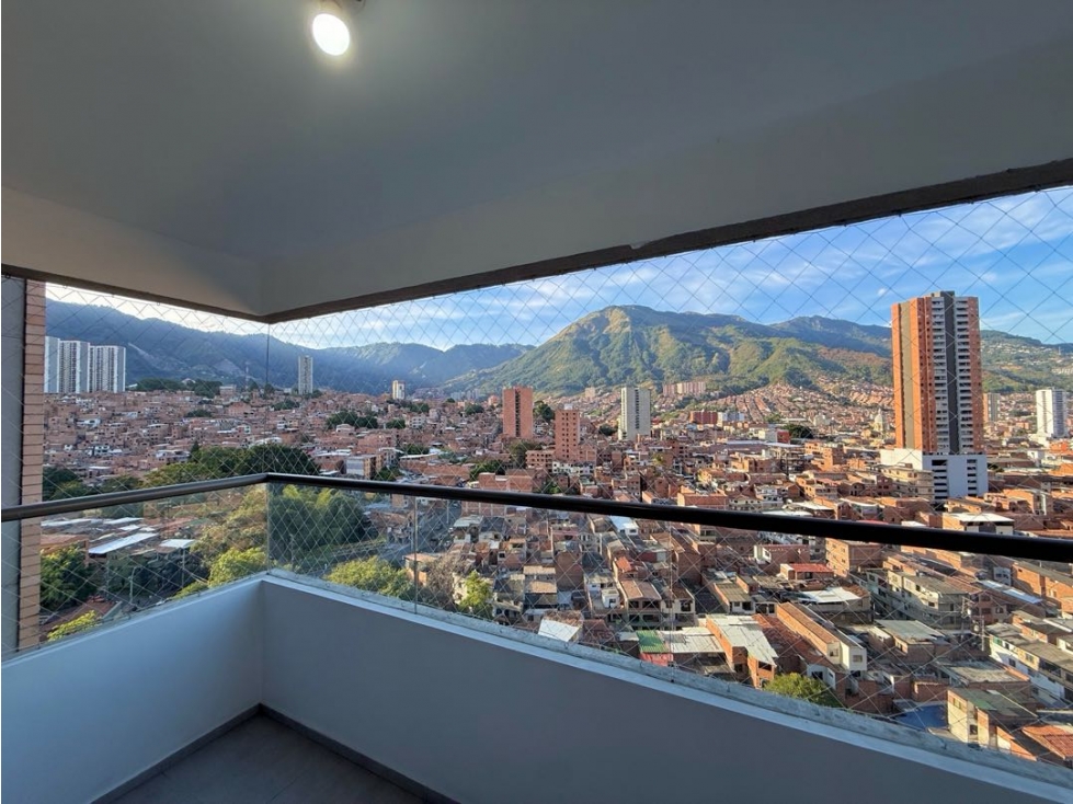 LINDO APARTAMENTO EN VENTA EN FLOR - FABRICATO — foto 2