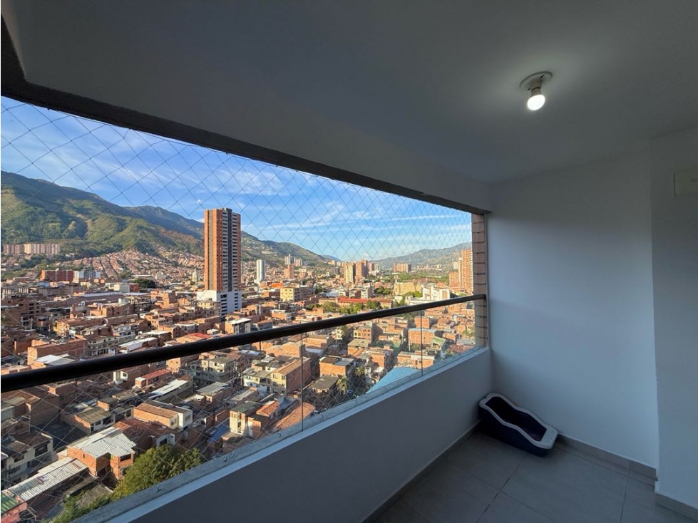 LINDO APARTAMENTO EN VENTA EN FLOR - FABRICATO — foto 4