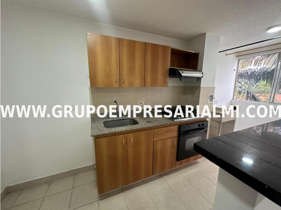 LINDO APARTAMENTO EN VENTA - SECTOR LOS COLORES COD: 28977 — foto 2