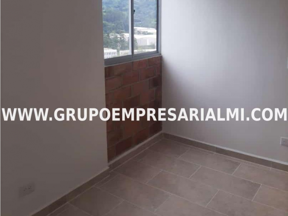 LINDO APARTAMENTO EN VENTA - SECTOR LA TABLAZA COD: 29114 - 5