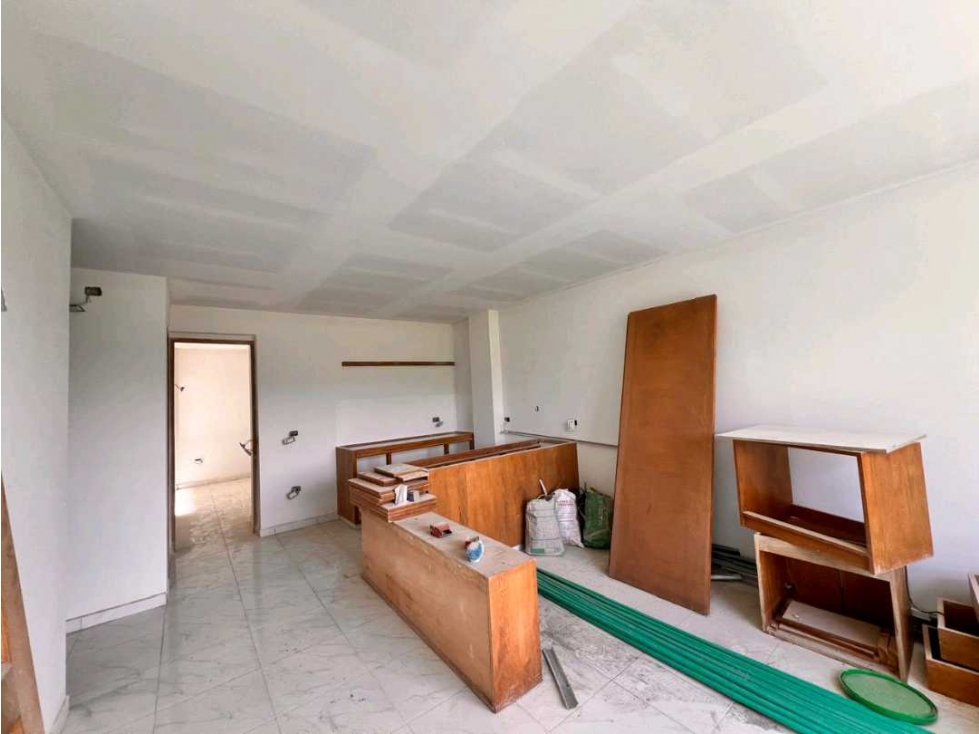 LINDO APARTAMENTO EN VENTA SEGUNDO PISO~ SECTOR BARRIO OSPINA/HOSPITAL — foto 4