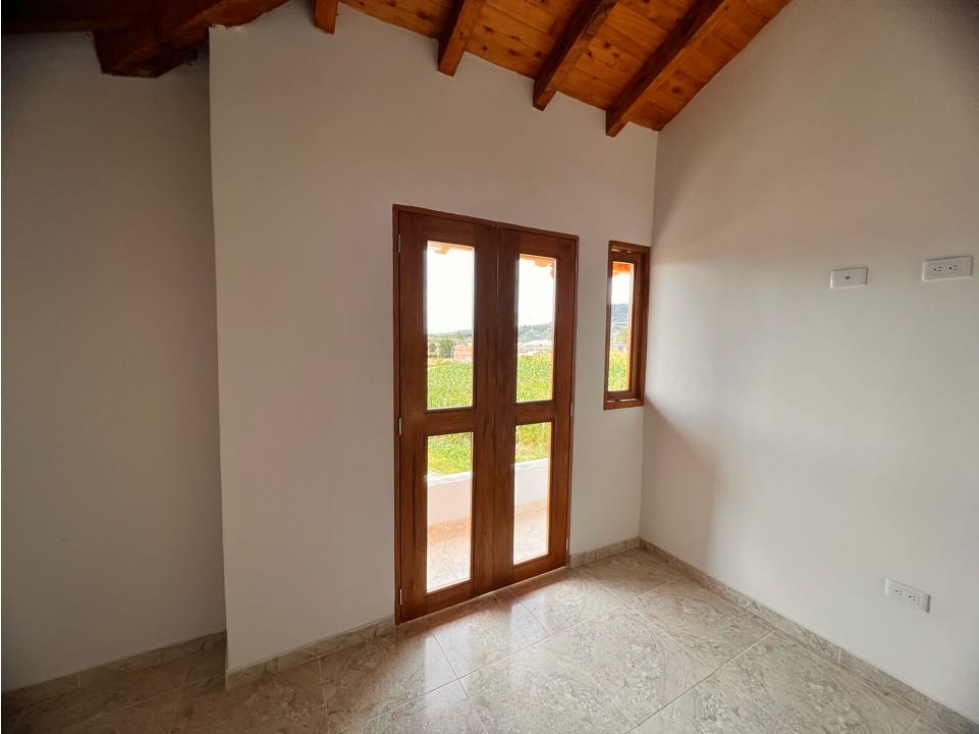 LINDO APARTAMENTO MEDIANERO EN SEGUNDO PISO EN VENTA NUEVO — foto 6