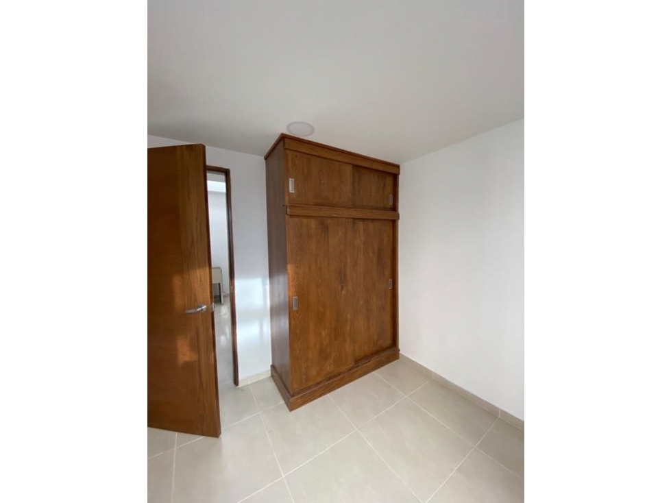 LINDO APARTAMENTO ESQUINERO EN PRIMER PISO EN VENTA EN EL CARMEN VIB. — foto 4