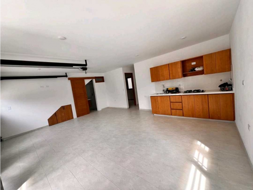 LINDO APARTAMENTO ESQUINERO EN PRIMER PISO EN VENTA CARMEN DE VIBORAL
