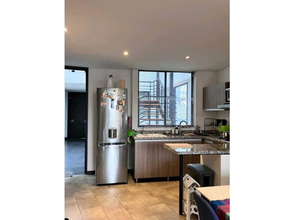 LINDO APARTAMENTO EXTERIOR EN VENTA CON DOBLE ALTURA CHAPINERO ALTO — foto 4
