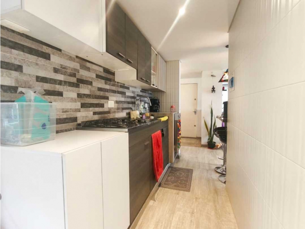 LINDO APARTAMENTO REMODELADO CERCA A LA ESTACIÓN LA GRANJA CALLE 80 — foto 4