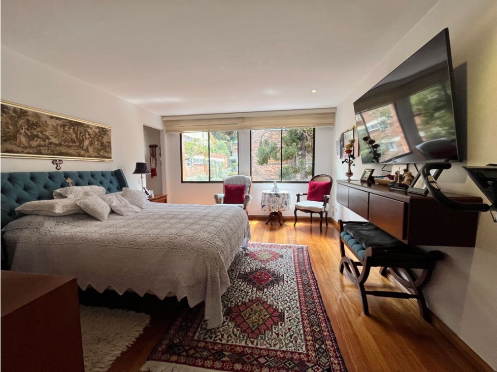 Club El Nogal arriendo muy buen apto de 3 alc - 2,5 baños — foto 4