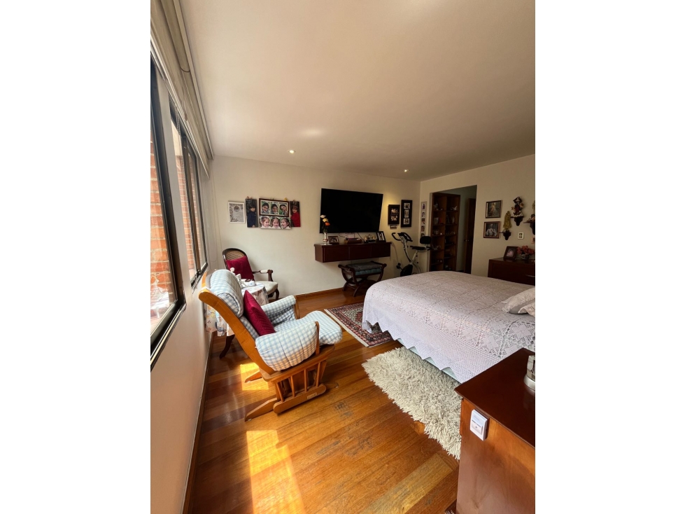 Club El Nogal arriendo muy buen apto de 3 alc - 2,5 baños — foto 6
