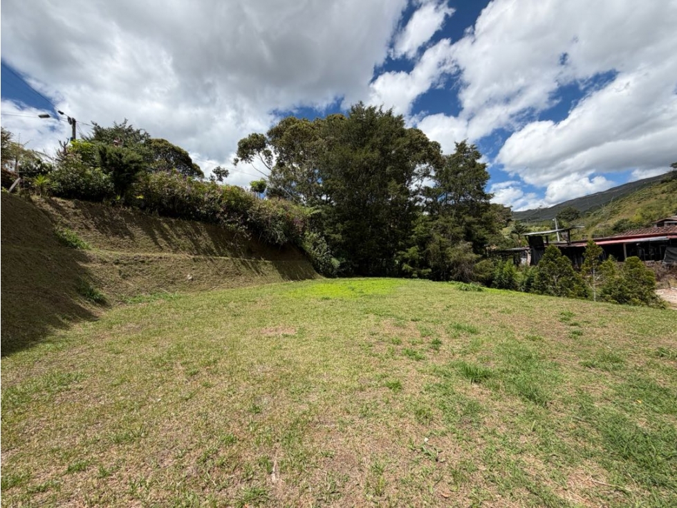 LINDO LOTE EN VENTA CON AGUA PROPIA Y VISTA CERCA AL CARMEN DE VÍBORAL — foto 5