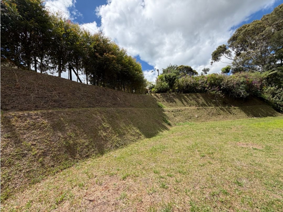 LINDO LOTE EN VENTA CON AGUA PROPIA Y VISTA CERCA AL CARMEN DE VÍBORAL — foto 6