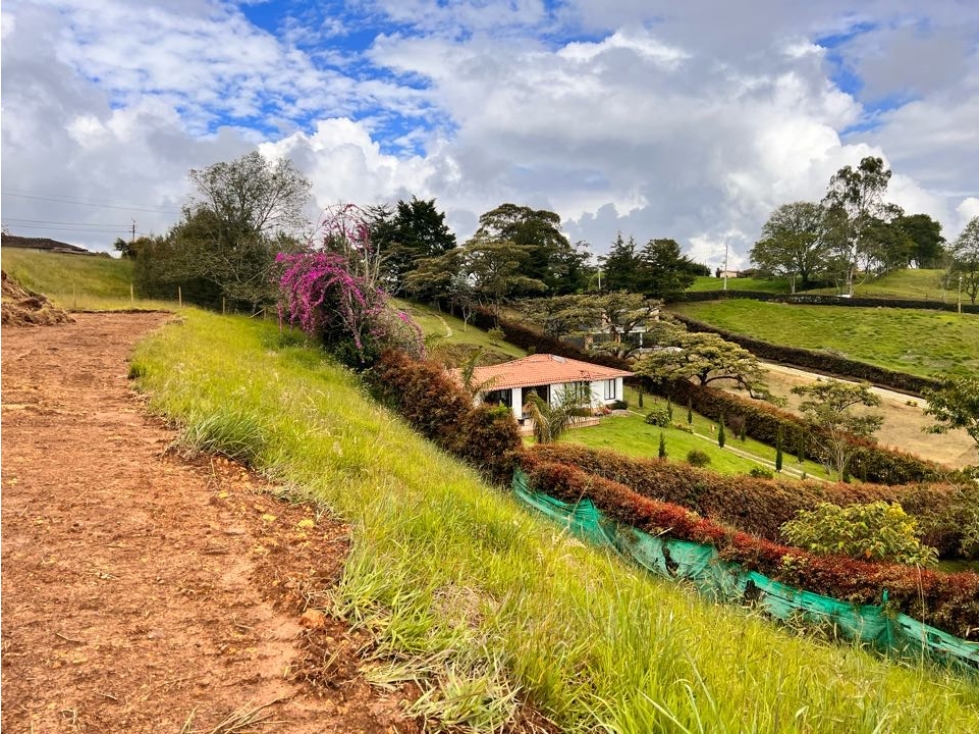 LINDO LOTE EN VENTA EN LA VEREDA SAMARÍA DEL CARMEN DE VÍBORAL ANTIOQU — foto 2
