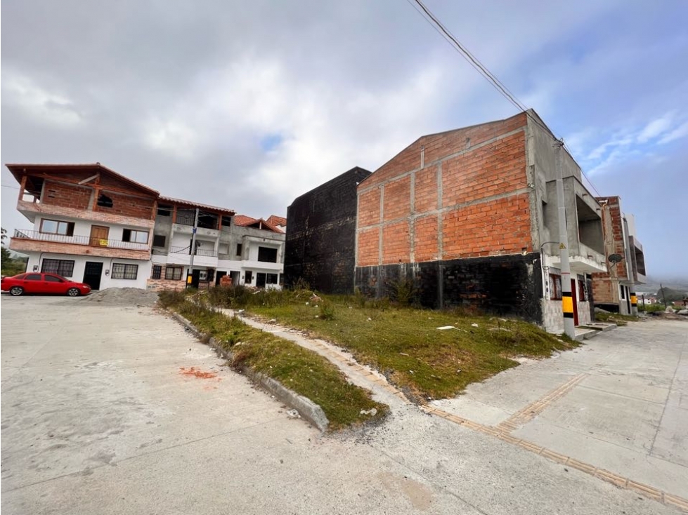 LINDO LOTE ESQUINERO EN VENTA CON EXCELENTE UBICACIÓN - EL CARMEN VIB. — foto 6